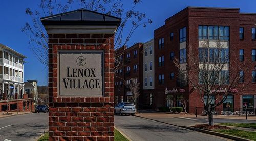 604 Saint Jules Ln, Nashville, TN, 37211-7036 | Card Image
