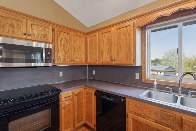 1482 Sage Ln, House other with 4 bedrooms, 3 bathrooms and null parking in Shakopee MN | Image 15