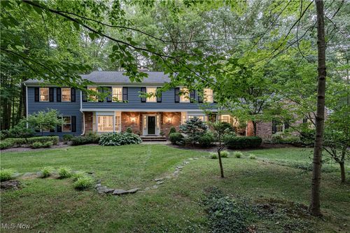 50 Fox Glen Rd, Moreland Hills, OH, 44022-2308 | Card Image