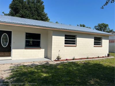 841 Chamberlain Boulevard, House other with 3 bedrooms, 1 bathrooms and null parking in Wauchula FL | Image 2