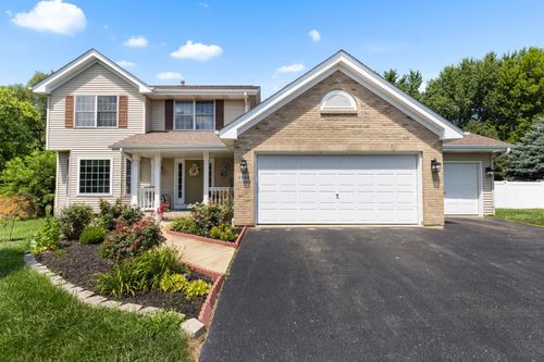 6542 Abington Dr, Rockford, IL, 61109-2755 | Card Image