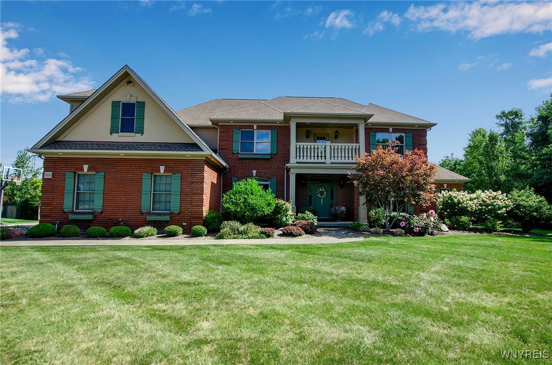 Hearthstone Dr, East Amherst, NY 14051