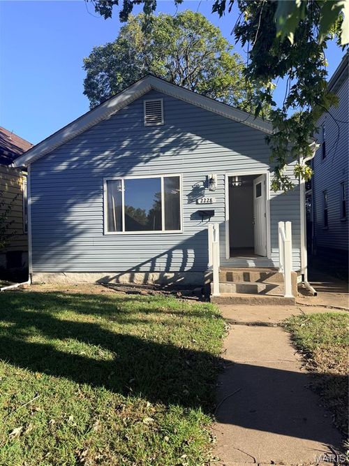 2228 State St, Granite City, IL, 62040-4727 | Card Image