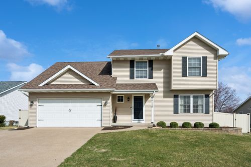 5811 Duggleby Ave, Davenport, IA, 52807-2777 | Card Image