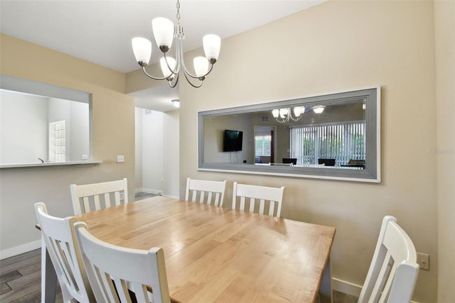 Dining and Breakfast Window | Image 22