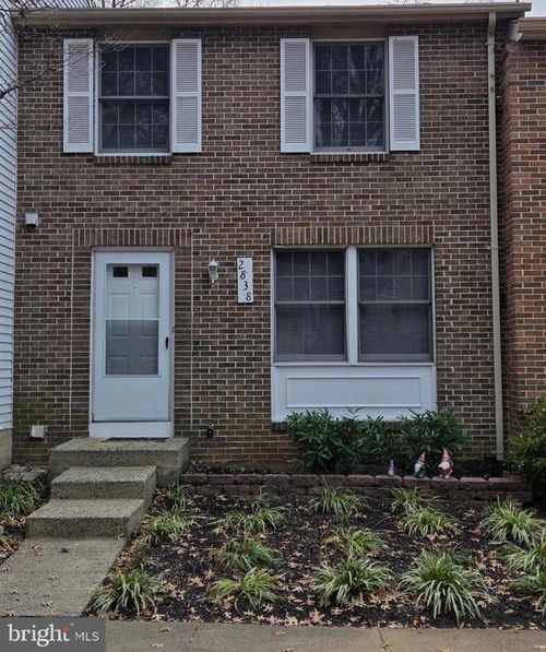 2838 Raymond Ct, FALLS CHURCH, VA, 22042-2154 | Card Image