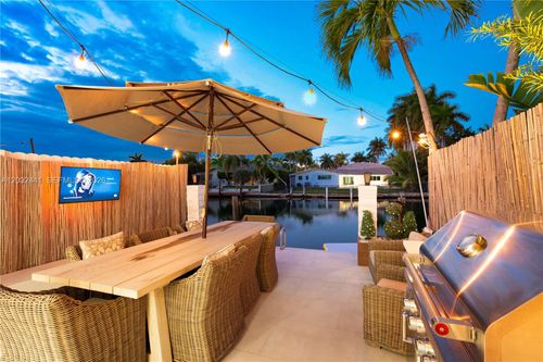 2115 Ne 123rd St, North Miami, FL, 33181 | Card Image