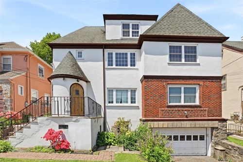 174 Fairview Ave, Port Chester, NY, 10573-2439 | Card Image
