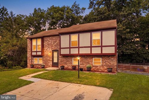 12 Beefwood Ct, ESSEX, MD, 21221-3129 | Card Image