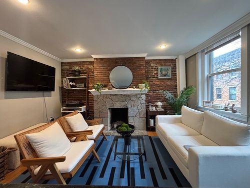 apt-4-41 Grove St, Boston, MA, 02114-3537 | Card Image