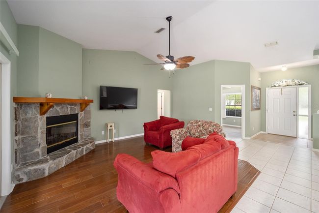 15948 Nw 206 Th Dr, House other with 3 bedrooms, 2 bathrooms and null parking in High Springs FL | Image 16