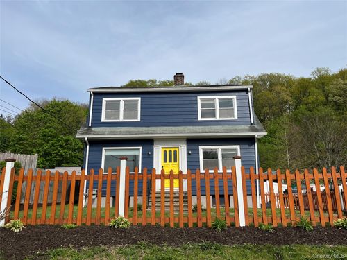 711 N Division St, Peekskill, NY, 10566-2201 | Card Image