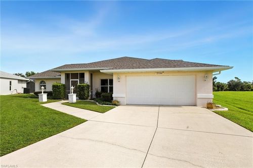 27104 Paratins Dr, PUNTA GORDA, FL, 33983-5401 | Card Image