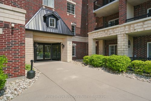 415-308 Watson Pky N, Guelph, ON, N1E0G7 | Card Image