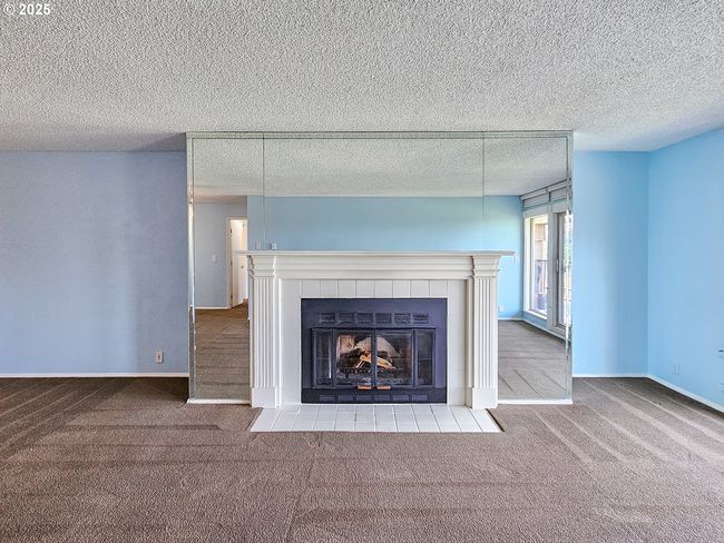 BLDG-25 - 213 Oswego Smt, Condo with 2 bedrooms, 2 bathrooms and 1 parking in Lake Oswego OR | Image 19