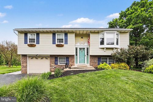 2280 Bob White Ln, LANCASTER, PA, 17601-2854 | Card Image