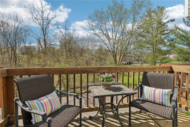 350 New World Dr, Condo with 2 bedrooms, 2 bathrooms and 1 parking in Jefferson Hills PA | Image 11