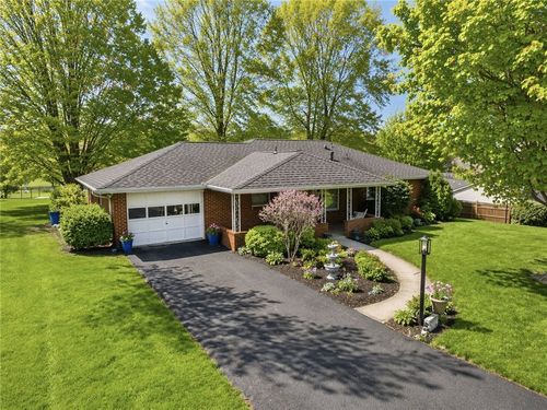 7 Lydia Dr, Uniontown, PA, 15401-8919 | Card Image