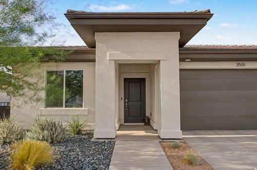 3551 E Staircase Way, Washington, UT, 84780-8572 | Card Image