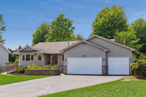 13770 Butternut St Nw, Andover, MN, 55304-6756 | Card Image