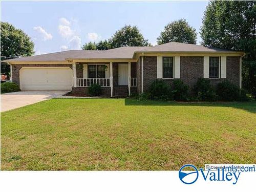 127 Frankie Ln, Madison, AL, 35757-6922 | Card Image