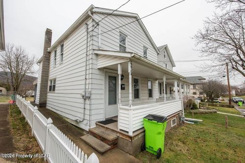 232 Damon St, West Pittston, PA, 18643-1642 | Card Image
