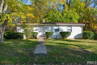 2219 W Bulla Street, House other with 3 bedrooms, 1 bathrooms and null parking in South Bend IN | Image 2