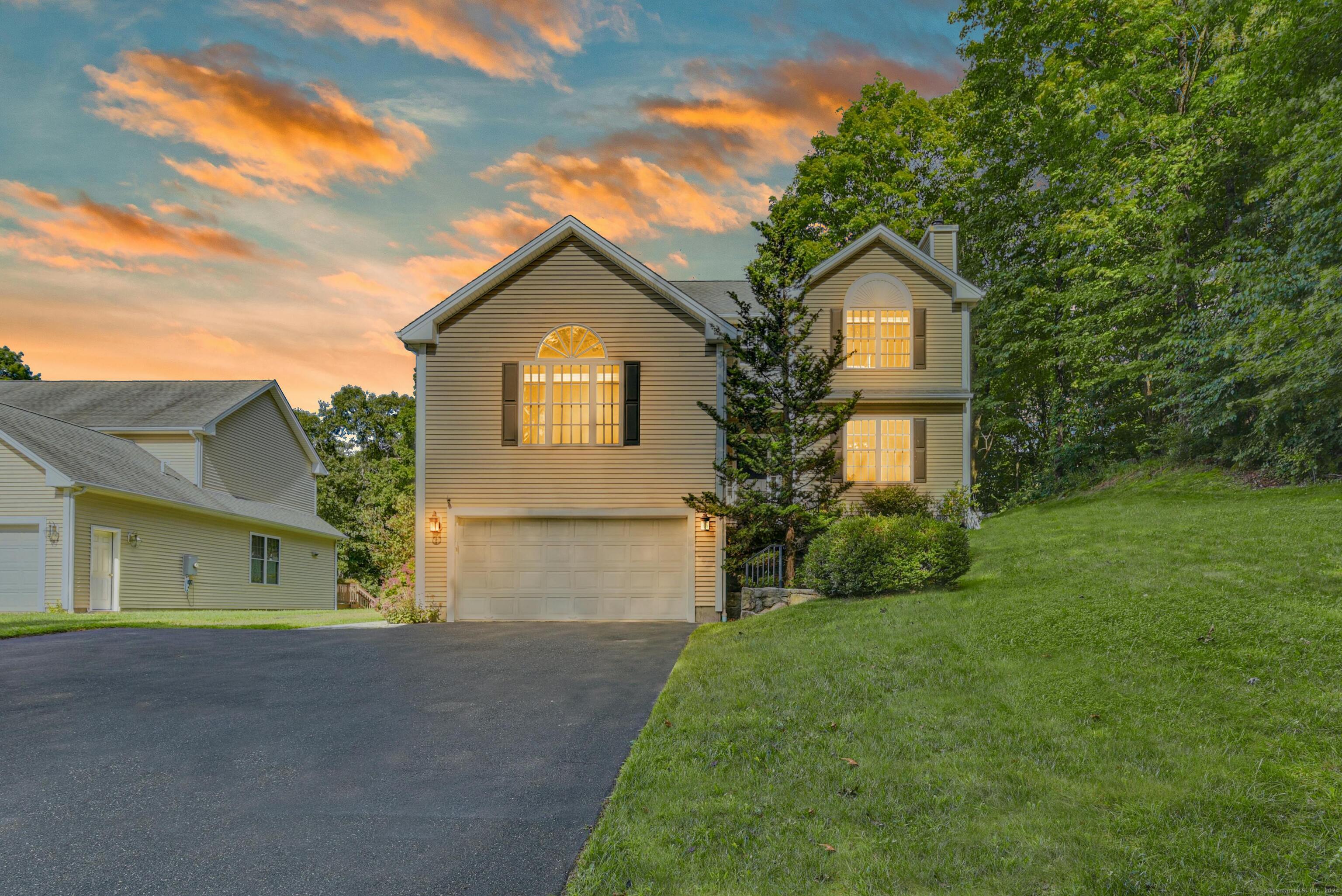 Terre Haute Rd, Danbury, CT 06810