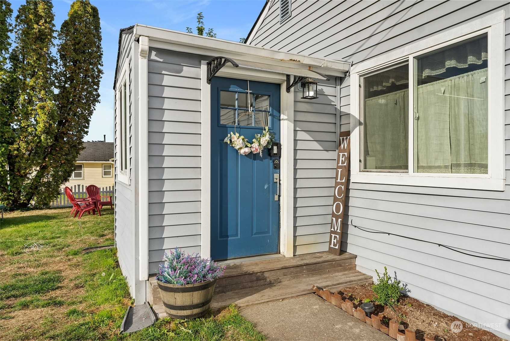 Maple St, Bremerton, WA 98310