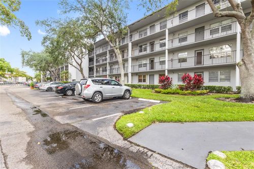 apt-114h-251 Sw 132nd Way, Pembroke Pines, FL, 33027-2096 | Card Image