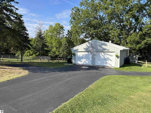 210 Spring St, Kingsley, MI, 49649-5100 | Card Image