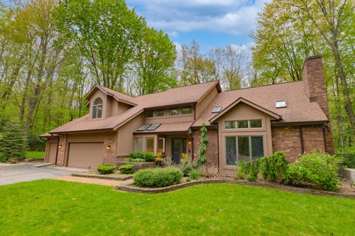 7170 Hawthorn Valley Avenue, Oshtemo Charter Township, MI, 49009 | Card Image