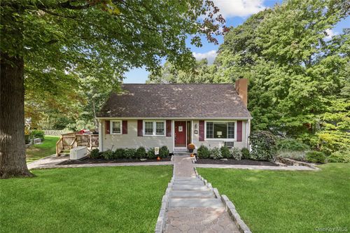 33 Nevins Rd, Mahopac, NY, 10541-3035 | Card Image