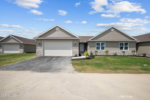 14539 Dexter Falls Rd, Perrysburg, OH, 43551-6739 | Card Image