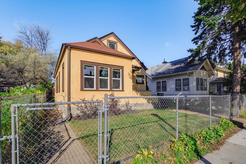 1327 Thomas Ave, Saint Paul, MN, 55104-2545 | Card Image