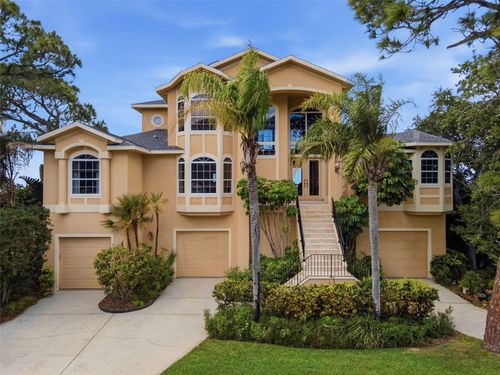2017 Harbour Watch Cir, TARPON SPRINGS, FL, 34689-2055 | Card Image