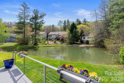 79 Mill Pond Way, Hendersonville, NC, 28791-5300 | Card Image
