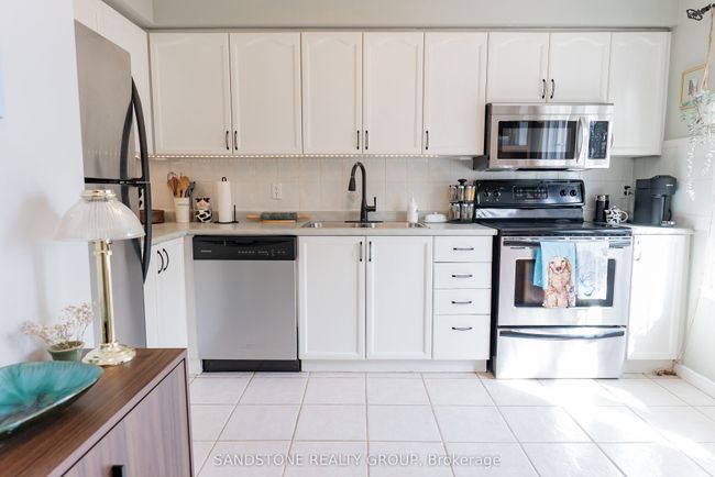 1 - 1067 Rymal Rd E, Condo with 3 bedrooms, 2 bathrooms and 1 parking in Hamilton ON | Image 5