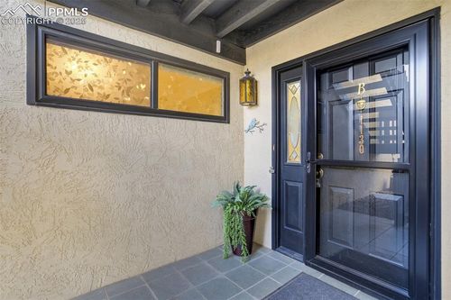 apt-b-1130 Fontmore Rd, Colorado Springs, CO, 80904-1623 | Card Image