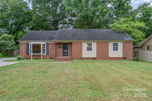 3252 Northampton Drive, Charlotte, NC, 28210 | Card Image