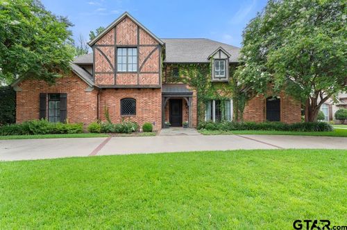 2202 Woodlands Dr, Tyler, TX, 75703-5880 | Card Image