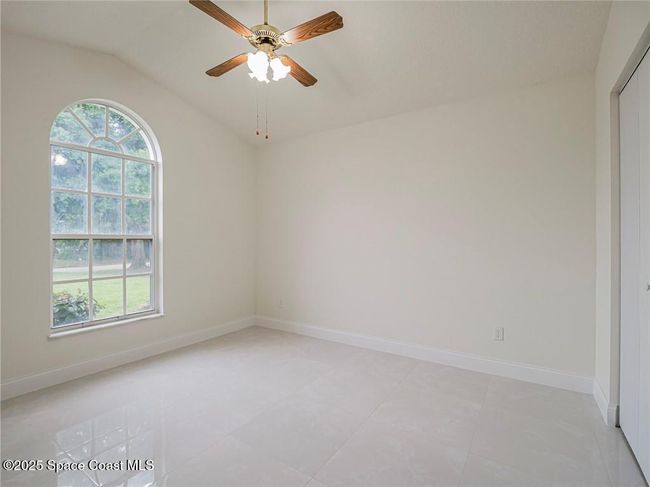 513 Benedictine Ter, House other with 3 bedrooms, 3 bathrooms and null parking in Sebastian FL | Image 25