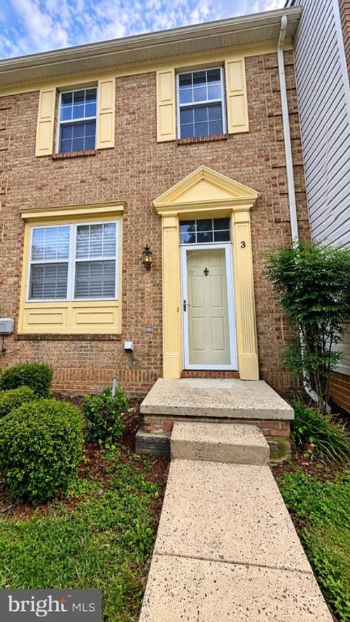 3 Red Jonathan Ct, Baltimore, MD, 21208-5800 | Card Image
