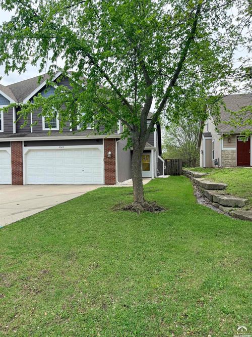3513 Field Stone Court, Lawrence, KS, 66049 | Card Image