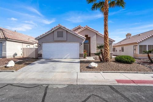 5244 Velazco Ln, Las Vegas, NV, 89130-5217 | Card Image