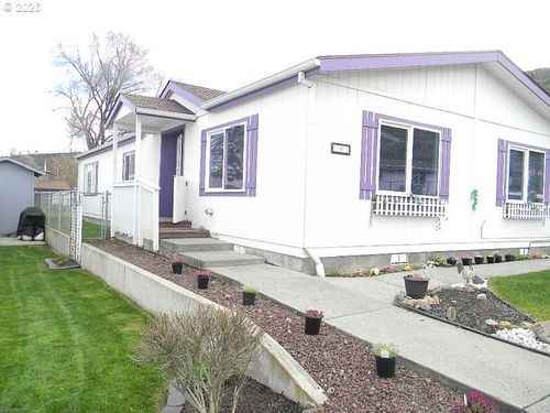 183-950 Pomona St, The Dalles, OR, 97058-4474 | Card Image