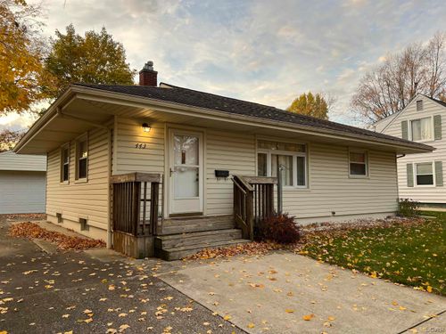 443 Stockford Dr, Adrian, MI, 49221-1438 | Card Image