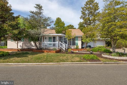 60 W Holly Dr, LONG BEACH TOWNSHIP, NJ, 08008-6119 | Card Image