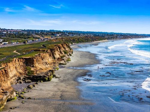 5335 Los Robles Dr, Carlsbad, CA, 92008-4331 | Card Image