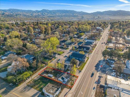 4518 W Emerald St, Boise, ID, 83706-2043 | Card Image